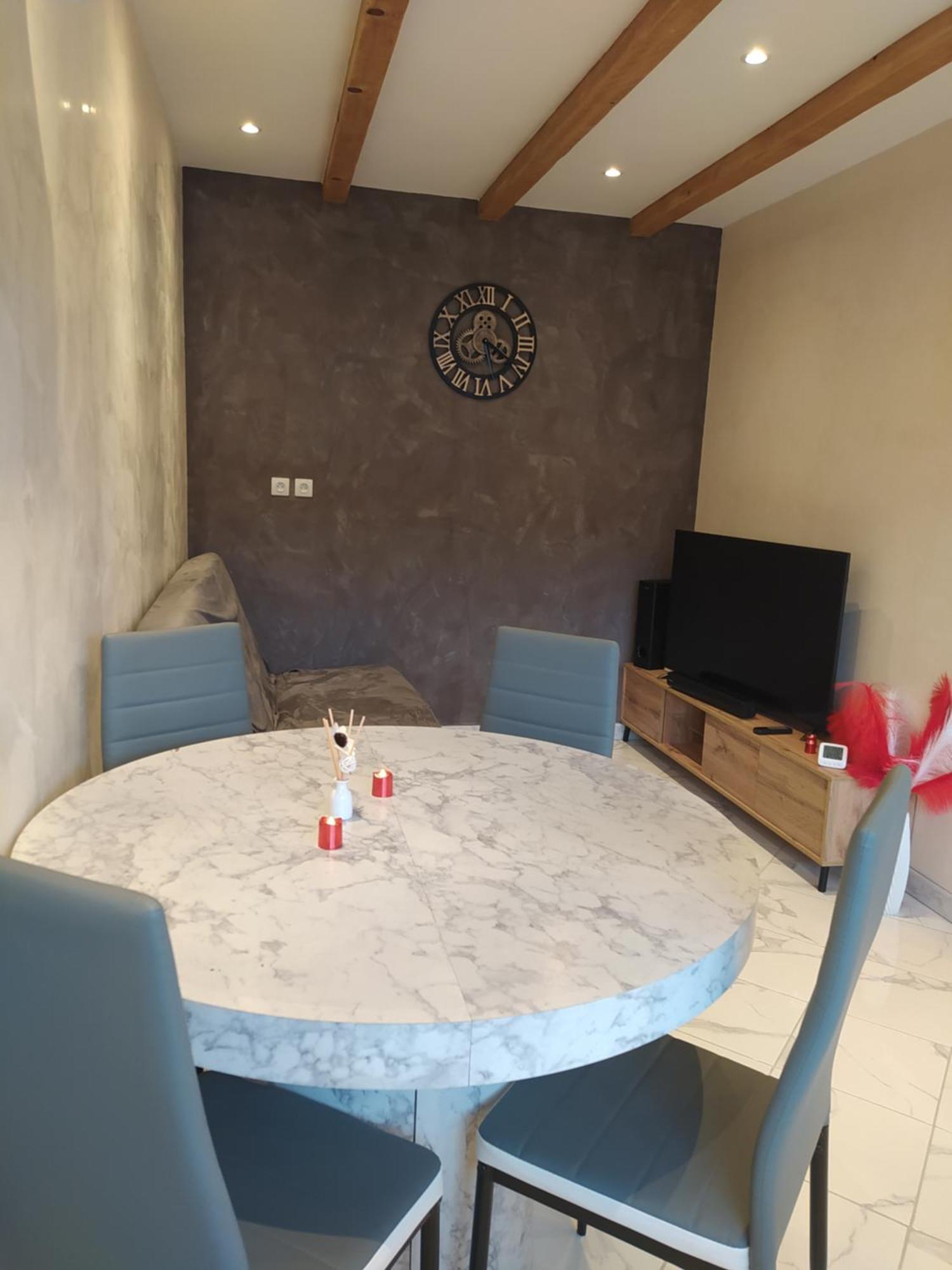 Studio Cosy Avec Terrasse Et Jacuzzi A Disposition De Mai A Aout Rians  Buitenkant foto