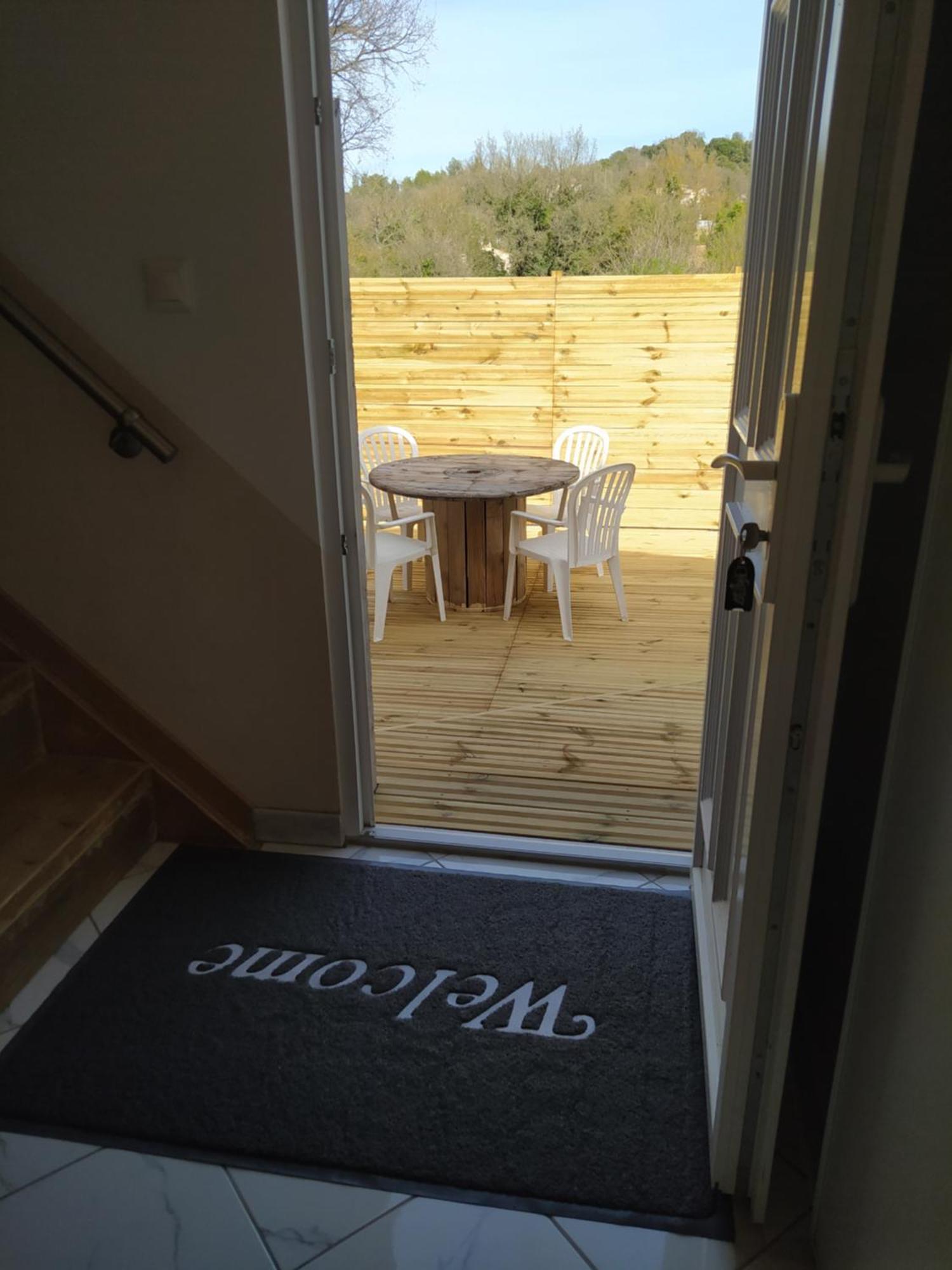 Studio Cosy Avec Terrasse Et Jacuzzi A Disposition De Mai A Aout Rians  Buitenkant foto