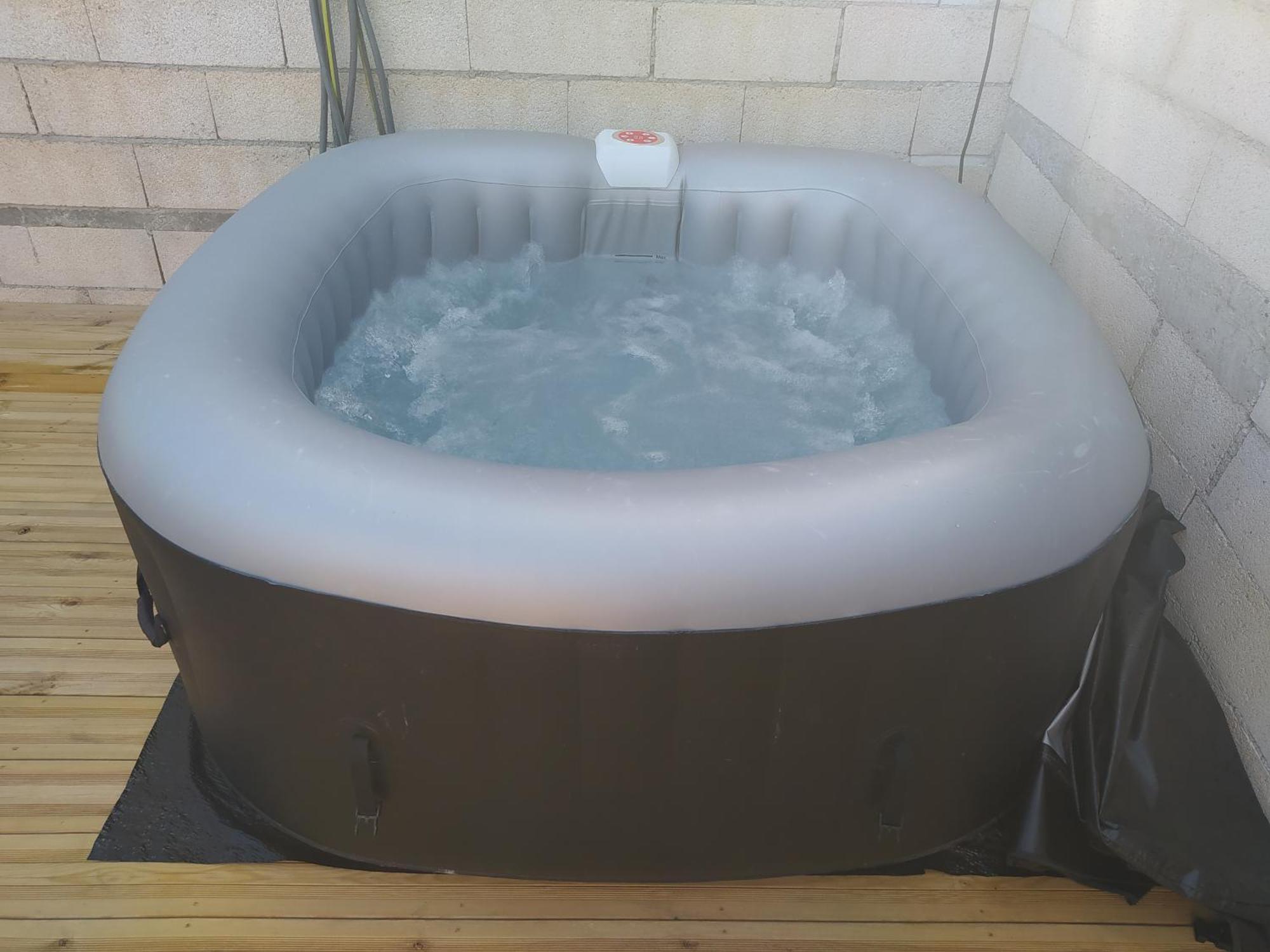Studio Cosy Avec Terrasse Et Jacuzzi A Disposition De Mai A Aout Rians  Buitenkant foto