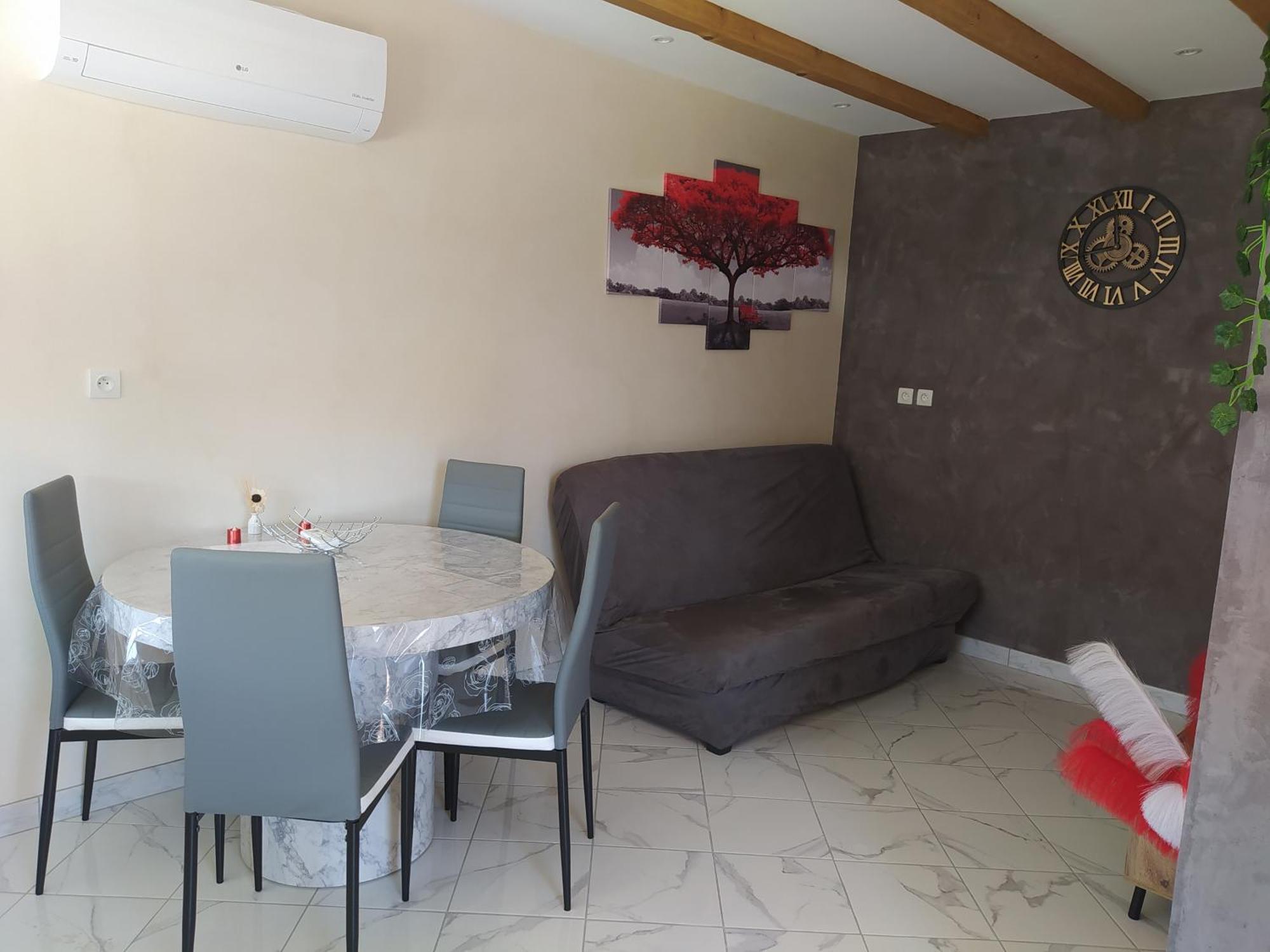 Studio Cosy Avec Terrasse Et Jacuzzi A Disposition De Mai A Aout Rians  Buitenkant foto