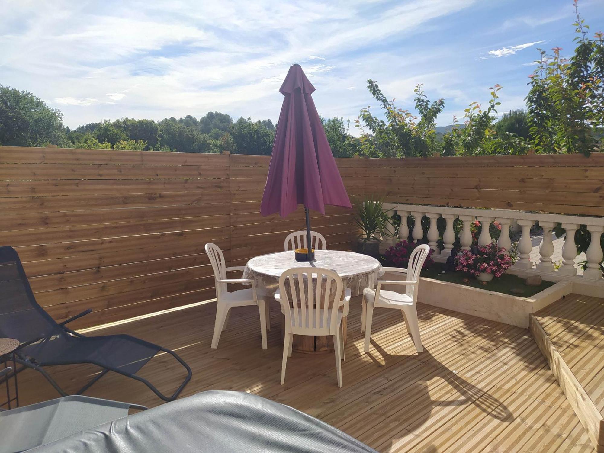 Studio Cosy Avec Terrasse Et Jacuzzi A Disposition De Mai A Aout Rians  Buitenkant foto